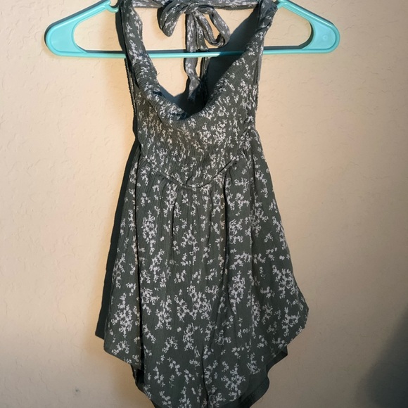 green floral romper - Picture 3 of 3